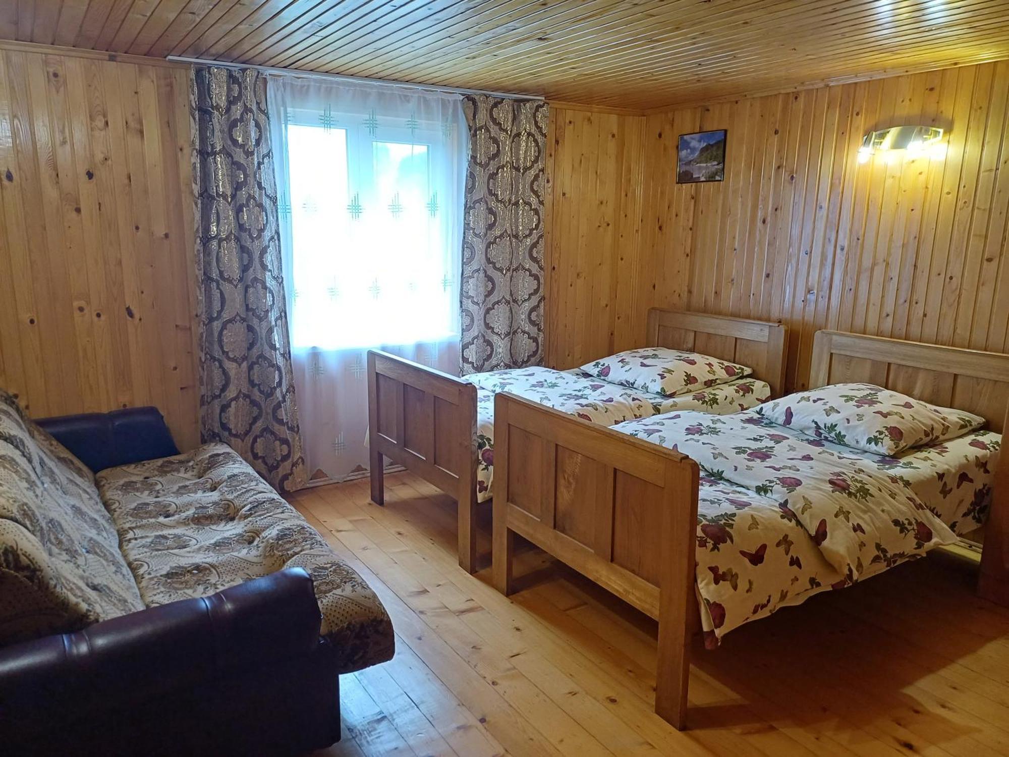 Guest House Panorama Karpat Volosyanka  Extérieur photo